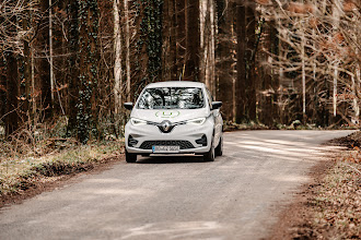 Mit dem E-Car-Sharing-Projekt wirbt die Gemeinde und die Prien Marketing GmbH für eine nachhaltige Mobilität, die für den Nutzer fair bezahlbar bleibt. Außerdem wird der ländliche Raum für Gäste, die per Bahn oder Bus anreisen, klimaschonend erlebbar. Bildrechte: überall UG