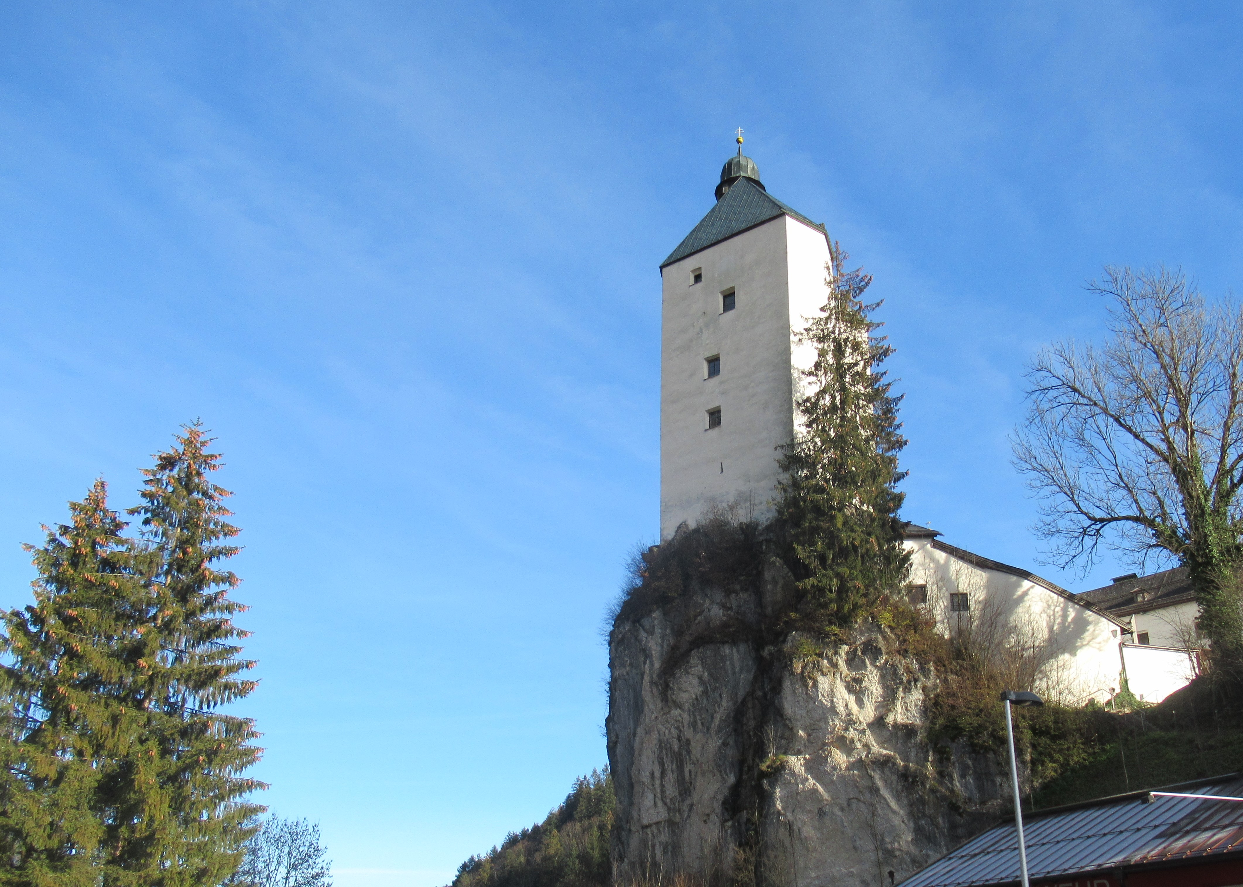 Mariastein auf hohem Felsem