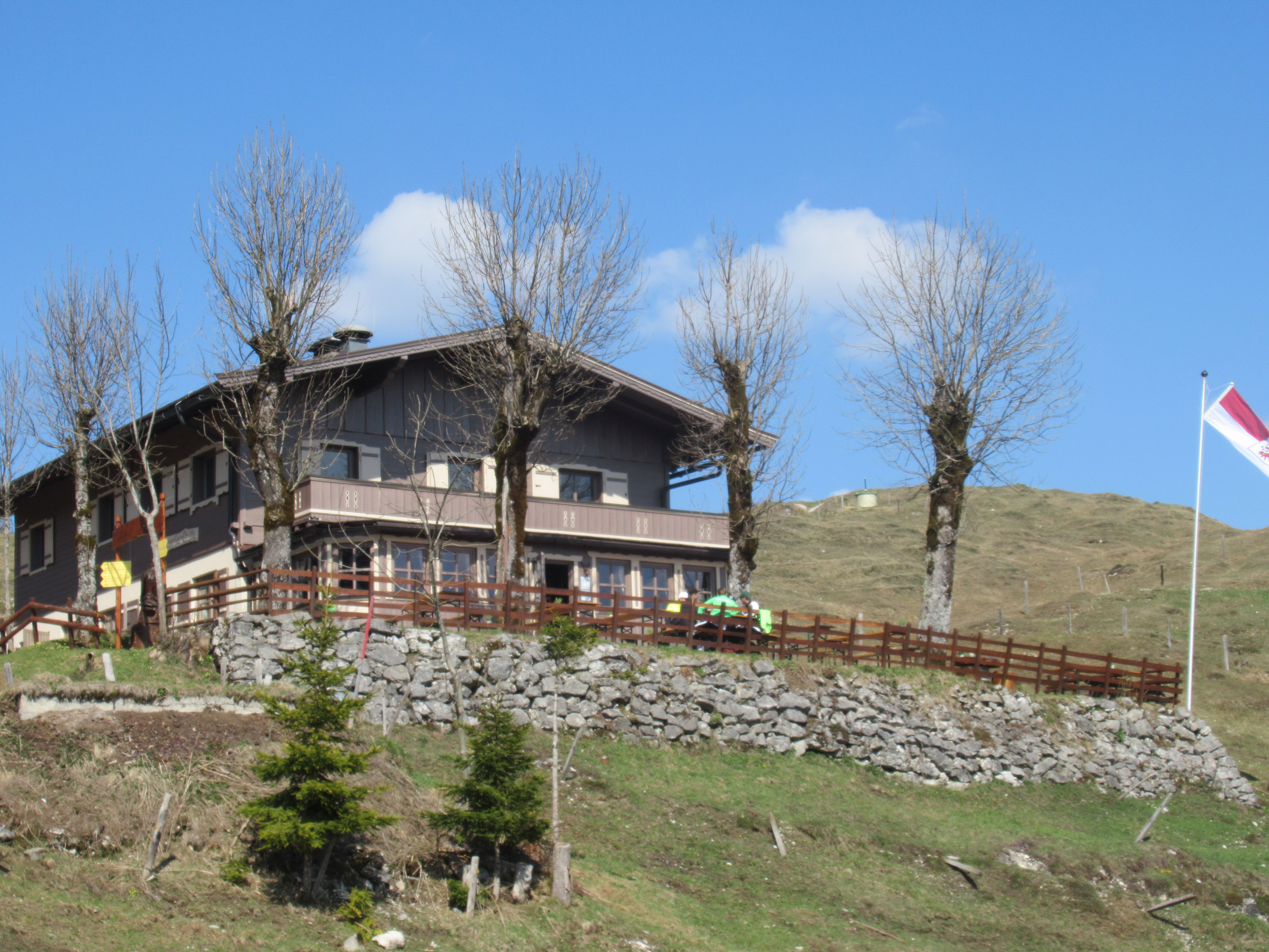 die Taubenseehütte